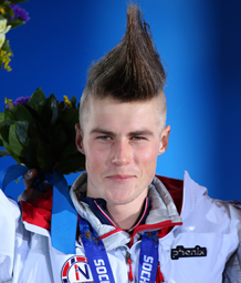 中超改跨年制，融入世界还是盲目跟风？（中超跨年赛制：与世界接轨还是盲目随大流？）