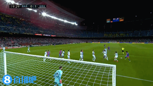 多特客战弗赖堡：吉拉西、小贝林厄姆首发，埃姆雷-詹出战（多特做客弗赖堡：吉拉西与小贝林厄姆先发，埃姆雷-詹登场）