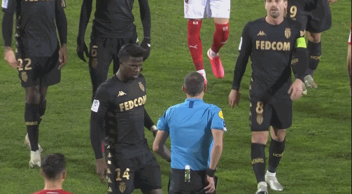 意甲战报：波雷利梅开二度，卡利亚里3-3战平热那亚（意甲：波雷利双响，卡利亚里与热那亚3比3握手言和）