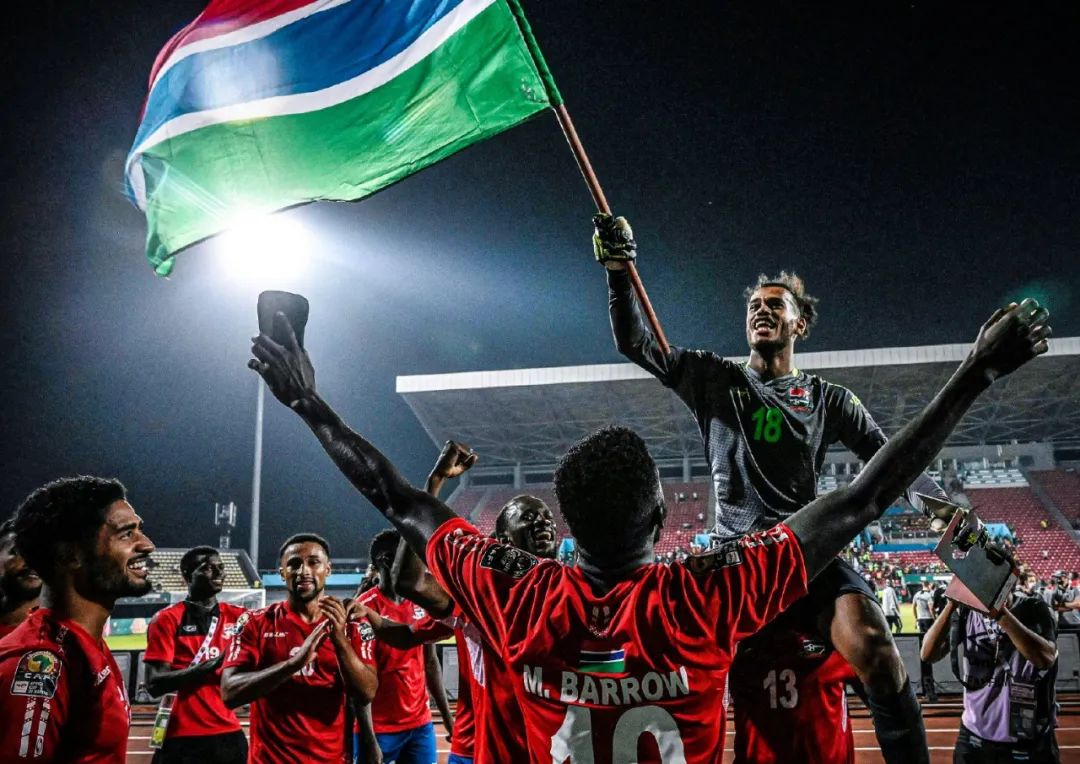 海登海姆1-1法兰克福，齐夫齐瓦泽、克里斯滕森破门（海登海姆1-1战平法兰克福，齐夫齐瓦泽与克里斯滕森各入一球）